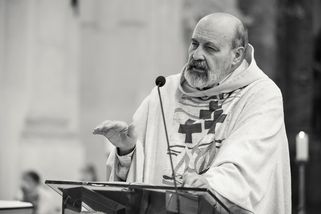 Vzkříšení začíná ve chvíli, kdy člověk opustí svůj vlastní hrob